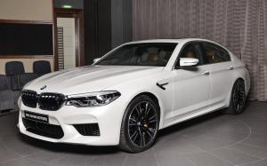 BMW M5 Brilliant White by Abu Dhabi Motors 2018 года